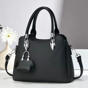 Chic Black Textured Satchel ✨NOTEplease inquire on availability before purchase